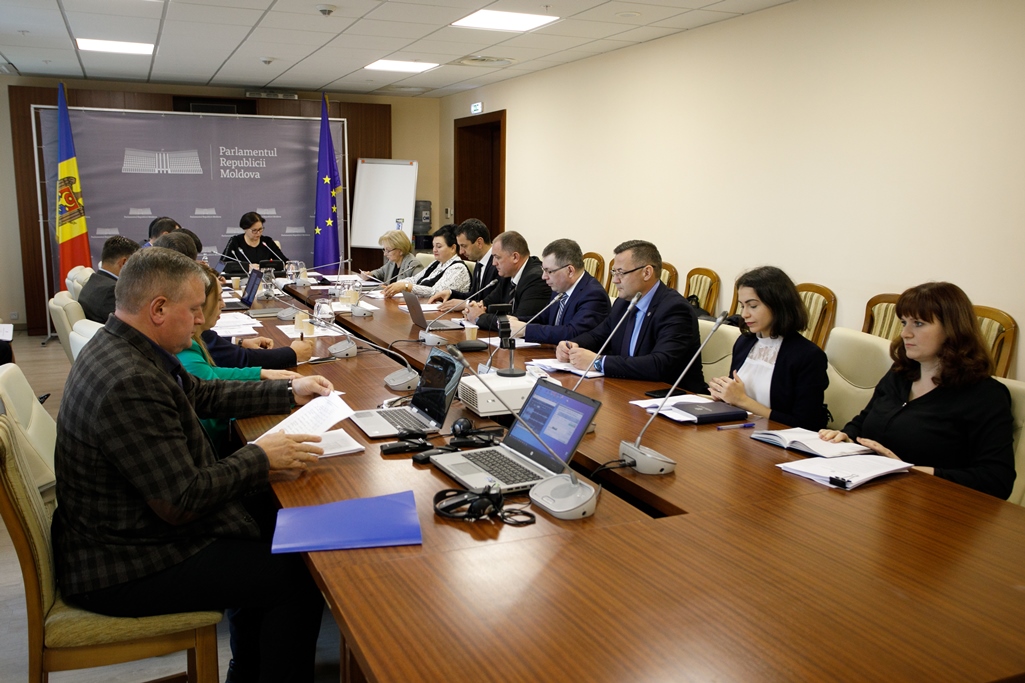 The results of the audit of the financial reports of the administrative-territorial unit (ATU) of the city of Nisporeni concluded on December 31, 2019 and of the compliance audit on the budget process and the management of public patrimony at the ATU Nisporeni in 2019 were examined, on October 19, during the meeting of the Public Finance Control Committee (PFCC).